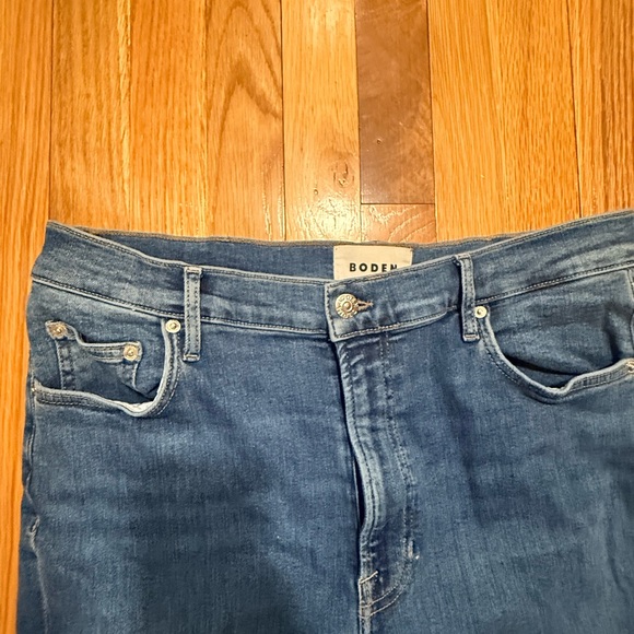 Biden Women's Classic Straight-Leg Jeans in Faded Blue, size 32 waist L 32 - Picture 3 of 4